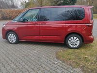 Gebraucht VW Multivan Life 150 PS (110 kW) 2024 Rot Van
