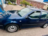 Gebraucht VW Golf IV Edition 75 PS (55 kW) 2001 Blau Limousine
