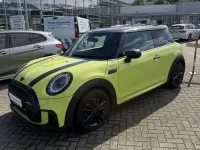 Gebraucht Mini John Cooper Works 136 PS (100 kW) 2023 Gelb Kleinwagen