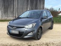 Gebraucht Hyundai i20 Trend 86 PS (63 kW) 2014 Grau Kleinwagen