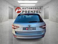 Gebraucht Skoda Superb Style 190 PS (139 kW) 2017 Grau Kombi