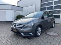 Gebraucht Mercedes B200 156 PS (114 kW) 2012 Grau Van / Kleinbus