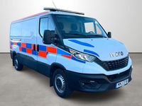 Gebraucht Iveco Daily 136 PS (100 kW) 2021 Weiß Van / Kleinbus