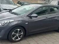 Gebraucht Hyundai i30 Trend 110 PS (80 kW) 2015 Grau Kombi