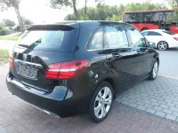 Gebraucht Mercedes B180 122 PS (89 kW) 2015 Schwarz Kleinwagen