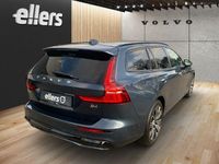 Gebraucht Volvo V60 Plus 197 PS (144 kW) 2025 Blau Kombi
