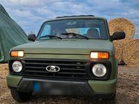 Gebraucht Lada Urban 83 PS (61 kW) 2017 Grün SUV