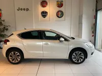 Gebraucht Citroën DS4 Chic 131 PS (96 kW) 2015 Weiß Kleinwagen