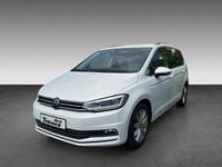 Gebraucht VW Touran Highline 150 PS (110 kW) 2024 Oryxweiß perlmutteffekt Van / Kleinbus