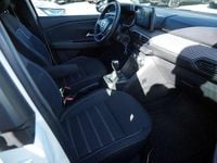 Gebraucht Dacia Sandero Comfort 91 PS (66 kW) 2022 Weiss / arktis weiss Kleinwagen