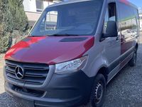 Używany Mercedes Sprinter 163 KM (119 kW) 2019 Srebrny Van