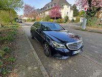 Gebraucht Mercedes E200 136 PS (100 kW) 2015 Blau Limousine