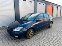 Gebraucht Ford Focus Ghia 116 PS (85 kW) 2004 Blau Limousine