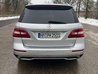 Gebraucht Mercedes ML350 258 PS (189 kW) 2012 Silber SUV