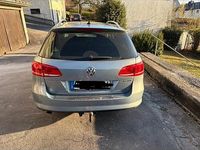 Gebraucht VW Passat 105 PS (77 kW) 2012 Andere farben Kombi