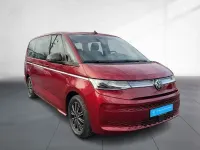 Używany VW Multivan Style 150 KM (110 kW) 2022 Czerwony Minivan