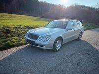 Gebraucht Mercedes E270 177 PS (130 kW) 2004 Silber Kombi