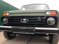 Neu Lada niva 83 PS (61 kW) 2026 Grün SUV