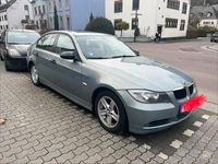 Gebraucht BMW 320 150 PS (110 kW) 2006 Blau Limousine