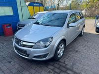 Używany Opel Astra Innovation 116 KM (85 kW) 2009 Srebrny Kombi