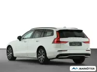 Używany Volvo V60 Plus 197 KM (144 kW) 2025 Biały Kombi