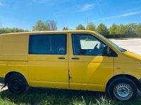 Second-hand VW Transporter 84 CP (61 kW) 2007 Galben Van