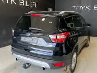 Gebraucht Ford Kuga Titanium 150 PS (110 kW) 2016 Schwarz SUV