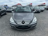 Gebraucht Mercedes B200 140 PS (102 kW) 2011 Grau Kleinwagen