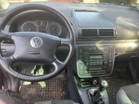 Gebraucht VW Sharan Comfortline 140 PS (102 kW) 2010 Van / Kleinbus