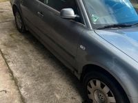 Second-hand VW Passat 101 CP (74 kW) 2001 Gri Break