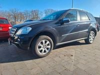 Gebraucht Mercedes ML320 224 PS (164 kW) 2008 Schwarz SUV