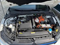 Gebraucht VW Golf VIII 245 PS (180 kW) 2021 Weiß Limousine