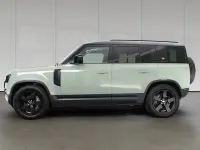 Gebraucht Land Rover Defender 75th Limited Edition 304 PS (223 kW) 2024 Grasmere green SUV
