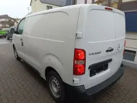 Neu Opel Vivaro-e Combi 120 PS (88 kW) 2026 Weiß Van / Kleinbus