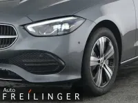 Gebraucht Mercedes C300e Avantgarde 313 PS (230 kW) 2024 Grau Limousine