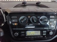 Gebraucht VW up! high up! 60 PS (44 kW) 2012 Rot Kleinwagen