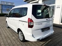 Gebraucht Ford Tourneo Courier 101 PS (74 kW) 2017 Weiß Van / Kleinbus