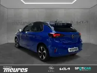 Gebraucht Opel Corsa-e Elegance 100 kW (136 PS) 2023 Lackierung voltaic blue met/ty Kleinwagen