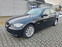 Gebraucht BMW 320 170 PS (125 kW) 2008 Schwarz Limousine