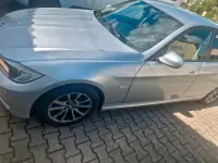 Gebraucht BMW 320 177 PS (130 kW) 2009 Grau Kombi