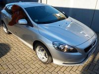 Gebraucht Volvo V40 Kinetic 122 PS (89 kW) 2017 Silber Limousine