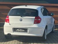 Gebraucht BMW 116 Performance 122 PS (89 kW) 2011 Weiß Kleinwagen