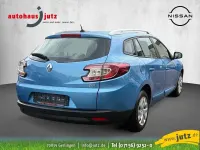 Gebraucht Renault Mégane LIMITED 110 PS (80 kW) 2015 Blau Limousine