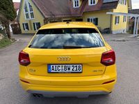 Gebraucht Audi Q2 Design 150 PS (110 kW) 2020 Gelb SUV