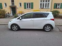 Gebraucht Toyota Verso-S Club 99 PS (72 kW) 2011 Van / Kleinbus