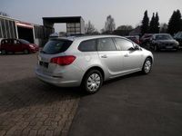 Gebraucht Opel Astra Selection 136 PS (100 kW) 2014 Silber Kombi