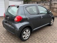 Gebraucht Toyota Aygo 68 PS (50 kW) 2009 Grau Kleinwagen