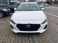 Gebraucht Hyundai i30 Style 140 PS (102 kW) 2018 Weiß Limousine
