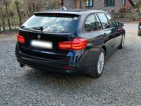Gebraucht BMW 318 136 PS (100 kW) 2015 Blau Kombi