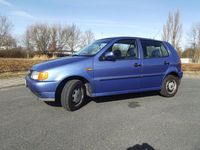 Gebraucht VW Polo 60 PS (44 kW) 1997 Blau Kleinwagen